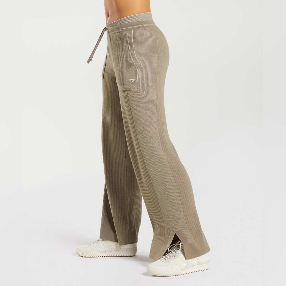 Gymshark Pause Knitwear Women's Tan Pants